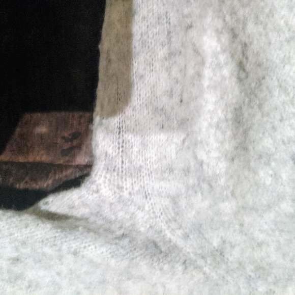 Community Wool Sweater 🙌 - Picture 5 of 5